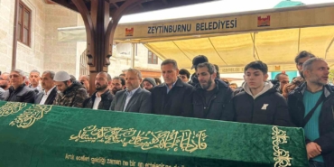 babadan-kucuk-kizina-aci-dolu-veda-kizinin-tabuta-sarilarak-gozyaslarina-boguldu-YOIWjMhv.jpg