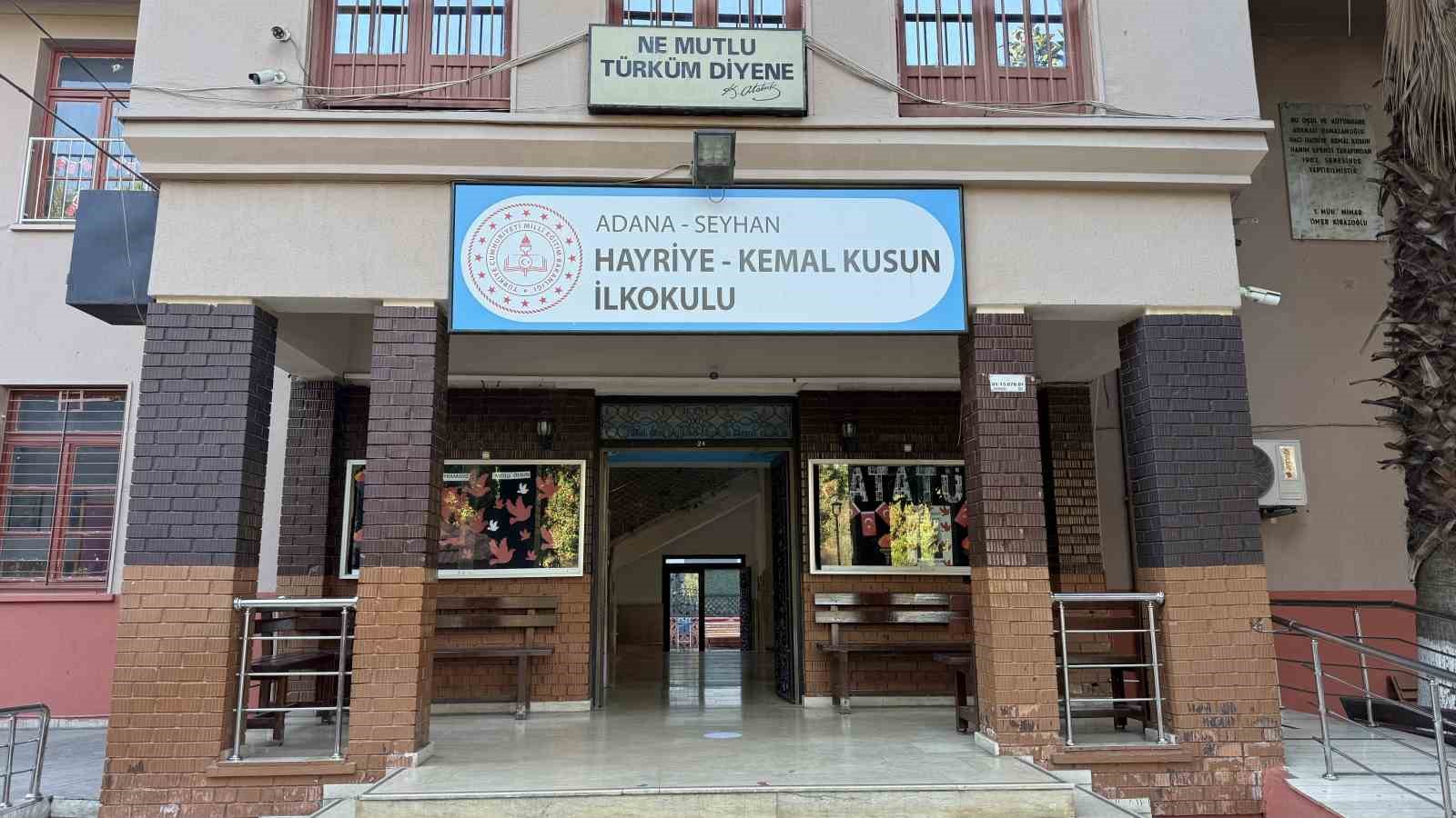 babalari tarafindan oldurulen kardeslerin karneleri ciceklerle siralarina birakildi 1 cICewb45