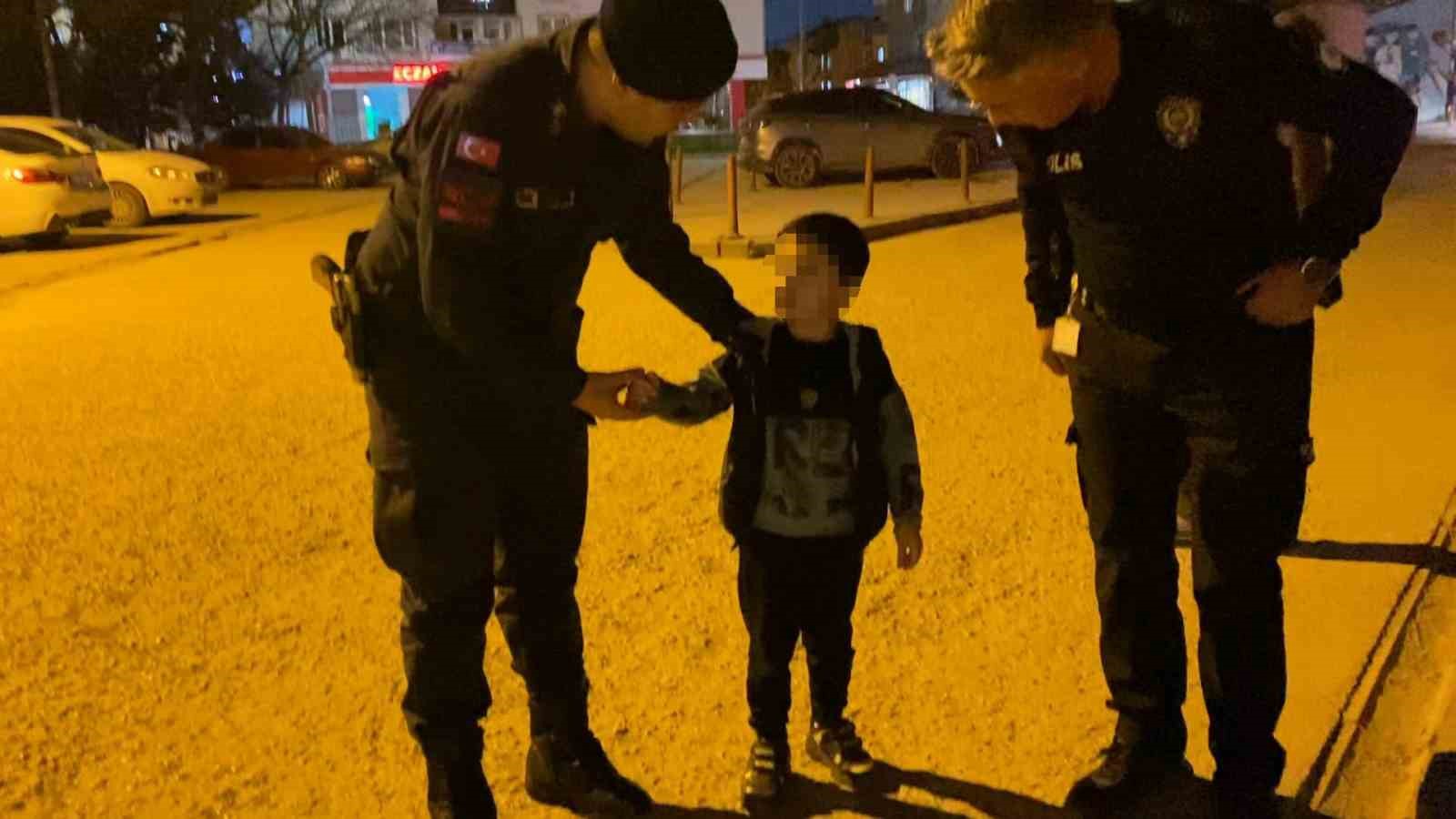 babasi hastanede tedavi olurken kaybolan cocuk icin ekipler seferber oldu 6 VCgyiWly
