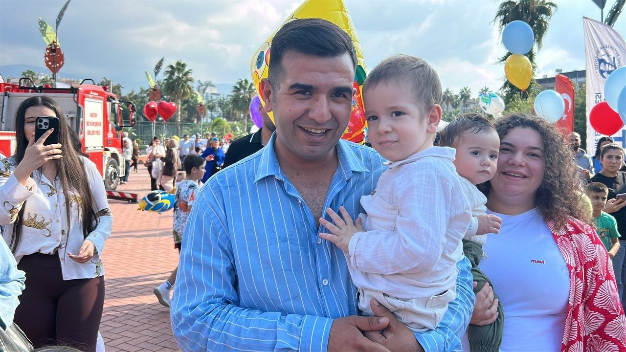 babasi kimsemiz yok demisti kanseri yenen tamer talha icin balonlar gokyuzune birakildi 3 vGBYqyS6