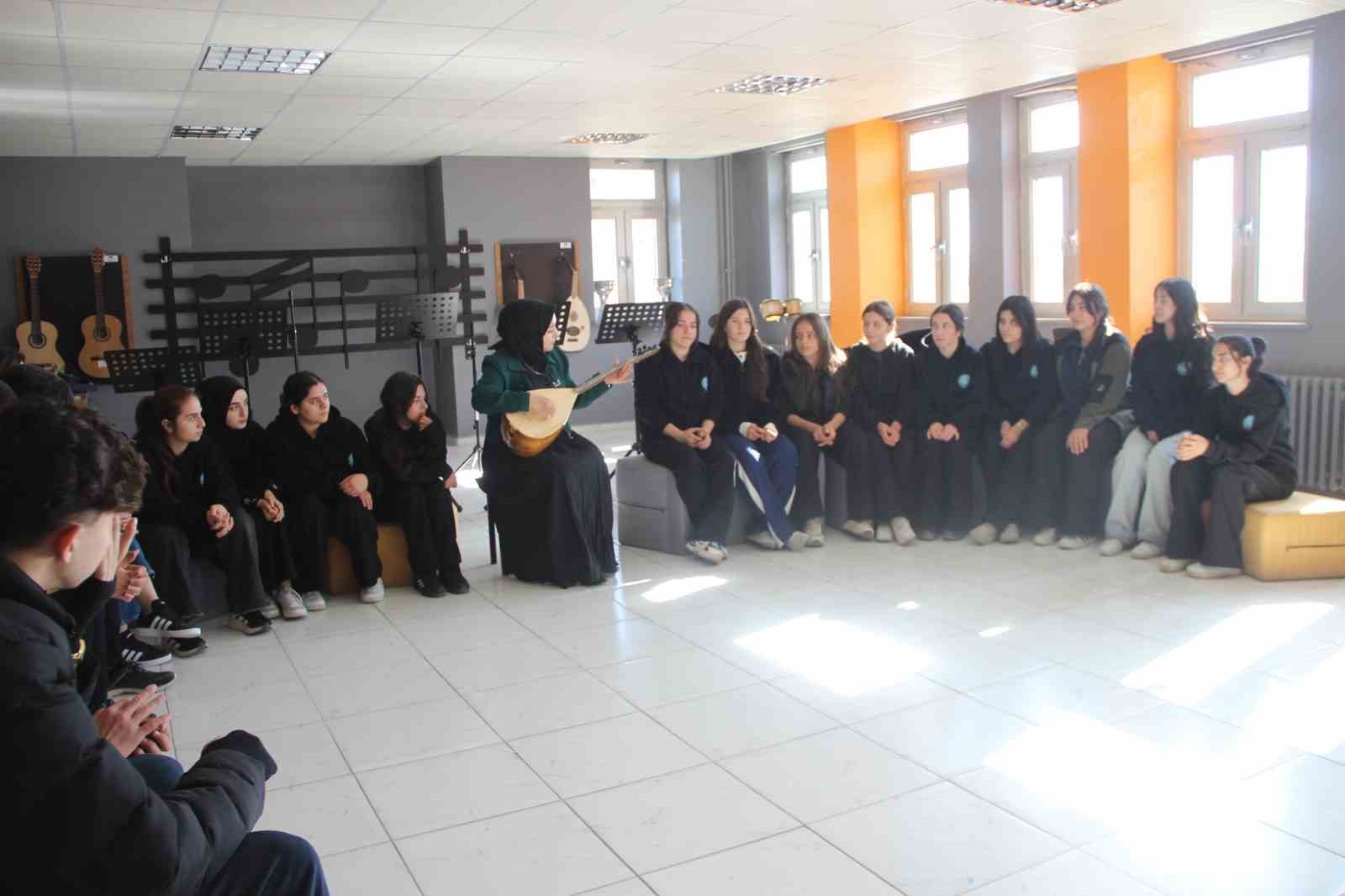 babasina verdigi sozu vasiyet saydi ogretmen olup ogrencileri hayallerine kavusturuyor 13 Nm627gq2