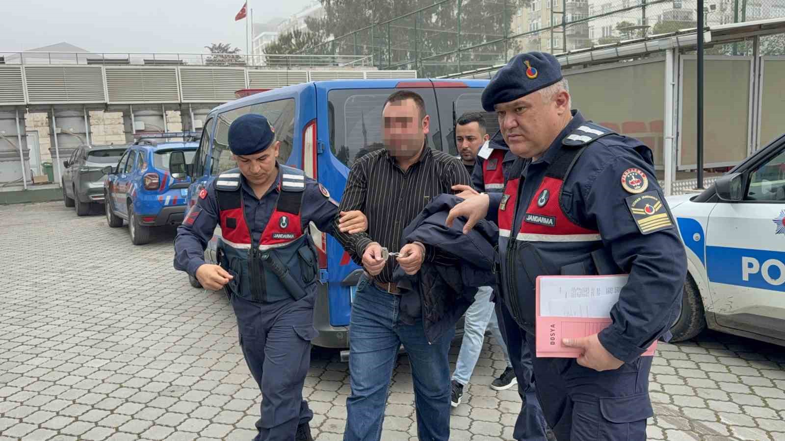 babasini 8 kursunla olduren sahis adliyeye sevk edildi 0 h7uPnwpM