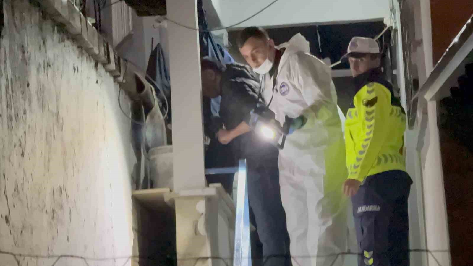 babasini tabancayla vurarak oldurup jandarmaya teslim oldu 3 IRYQpDqU