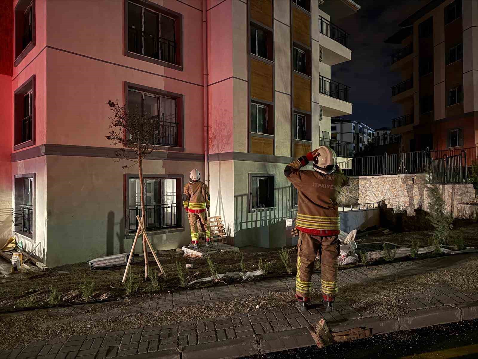 babasiyla tartisip intihar icin catiya cikan vatandasi ekipler vazgecirdi 1 HFPqMT8y