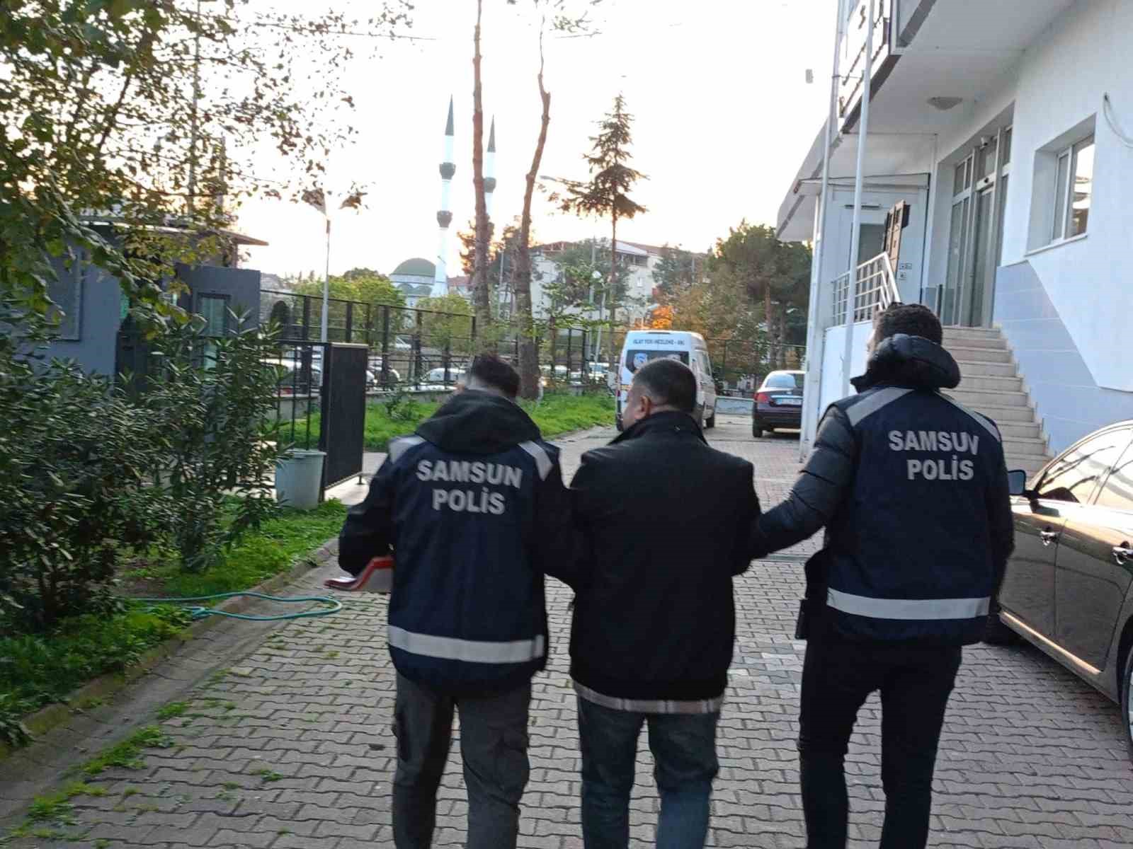 Bafra’da 15 yıl hapis cezası bulunan firari yakalandı 4 bafrada 15 yil hapis cezasi bulunan firari yakalandi 0