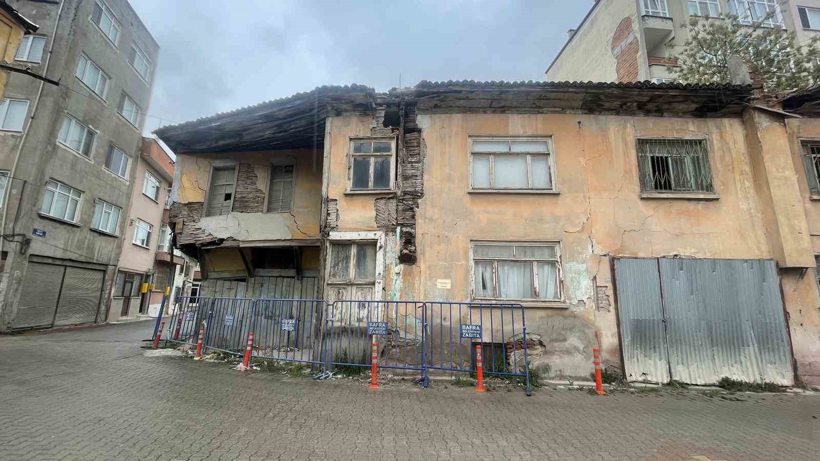 bafrada cokme riski tasiyan yapilar icin belediyenin daha ciddi onlemler almasi istendi 2 DjdNOpv1