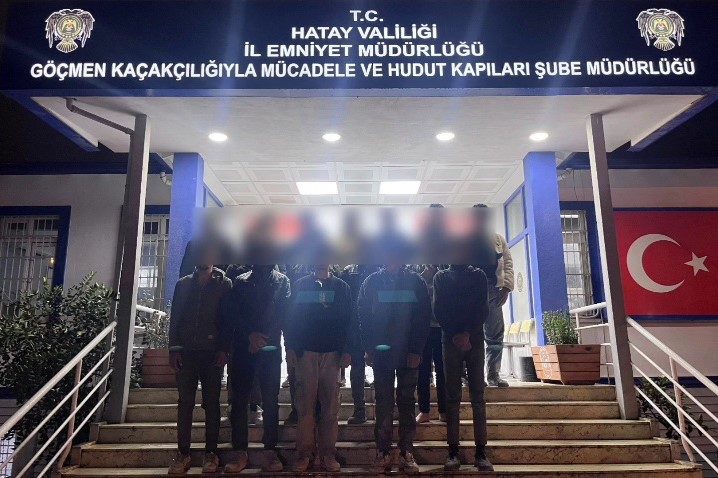 bagaji dahi gocmenle dolduran 4 arac surucusune 601 bin tl ceza uygulandi 1 vqmOEEKH