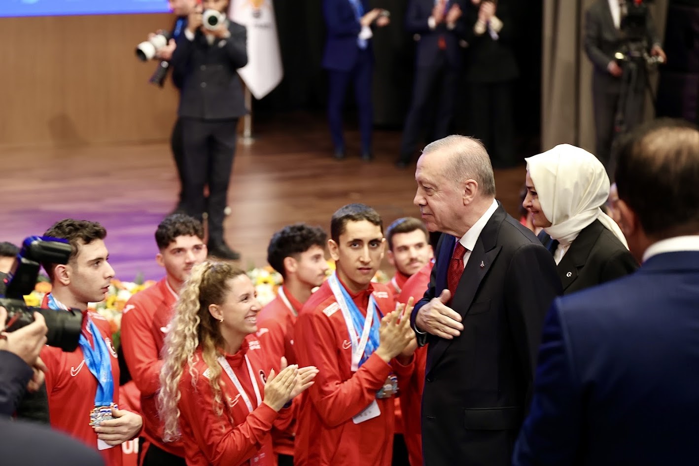 bagcilar belediyesi engelliler sarayi kursiyerleri turkiye bulusmasina katildi 4 XBHk7VH9