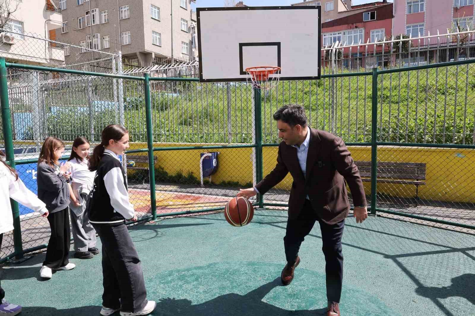 bagcilar belediyesi ilceyi spor sahalariyla donatiyor 3 9dAvCeH2