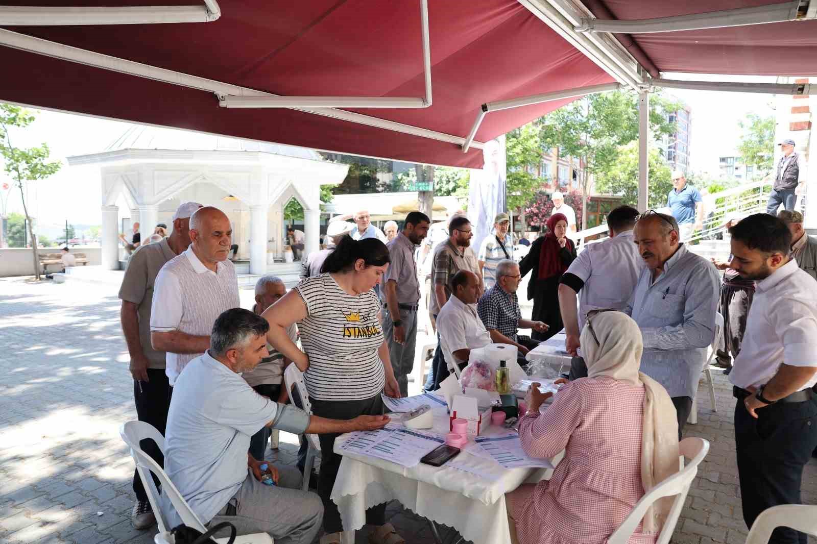bagcilarda camilerde saglik taramasi yapildi 2 HXlvDZrN