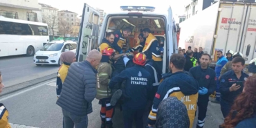 bagcilarda-cekici-dehset-sacti-4-yarali-LD3eUj8v.jpg