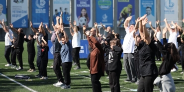 bagcilarda-cocuklar-ve-yetiskinler-zumba-etkinliginde-bir-araya-geldi-a2iOSrz9.jpg