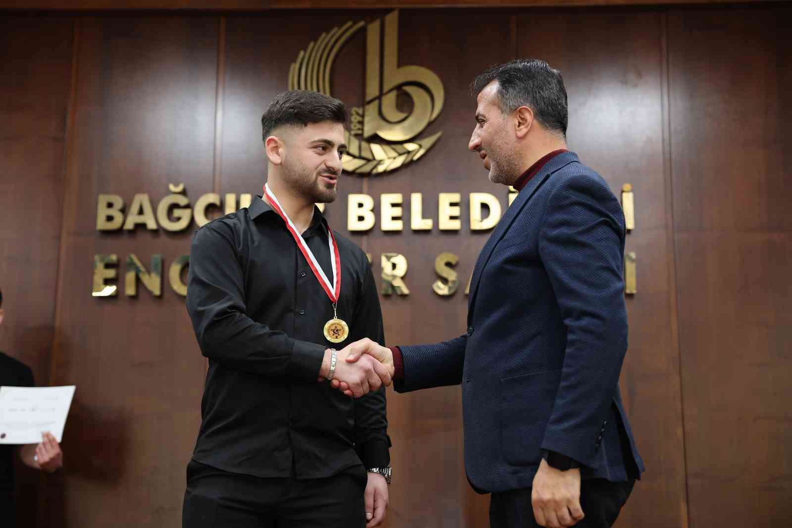 bagcilarda en iyi kuaforler engelli bireyler icin yaristi 7