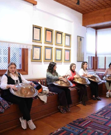 bagcilarda-handpan-atolyesi-duzenleniyor-DqDuTI6Y.jpg