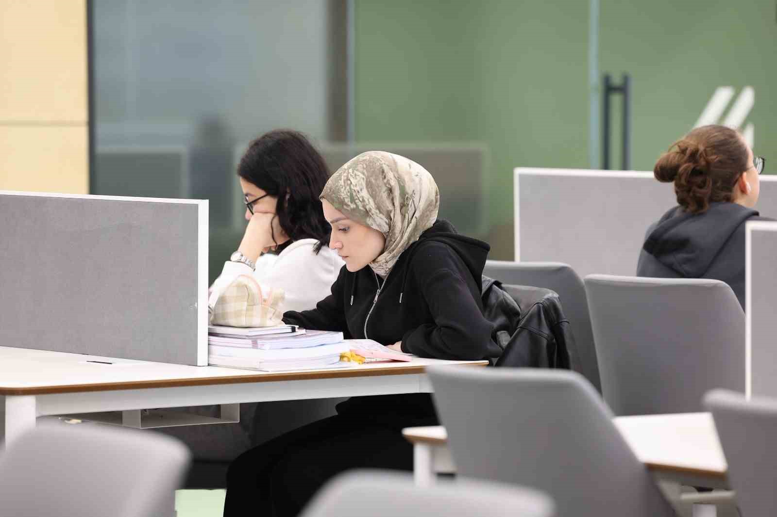 bagcilarda nurullah genc etut merkezi ve kutuphanesi hizmete acildi 5 giuNbNf4