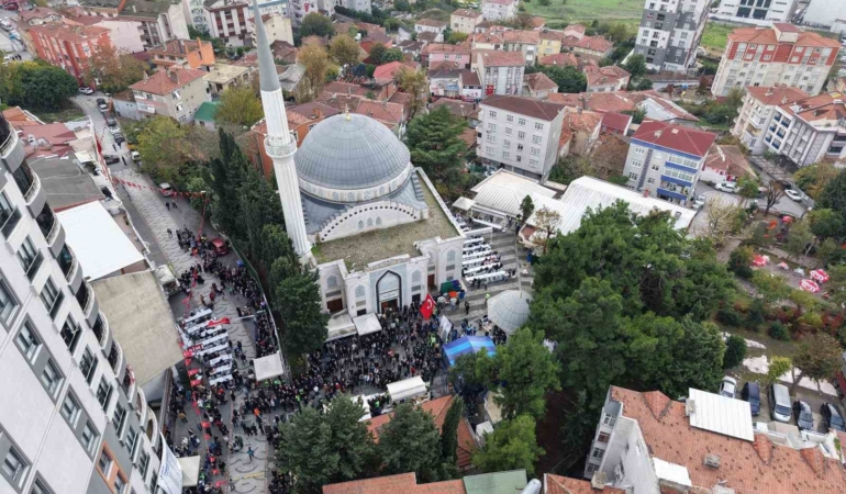 bagcilarda-yasayan-selaniklilerin-102-yillik-gelenegi-GjsIup3R.jpg