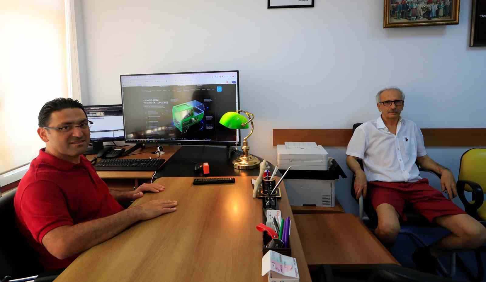bagirsak kanseri ve yuzlerce polip tek ameliyatta tedavi edildi 2 LTyjRDbj