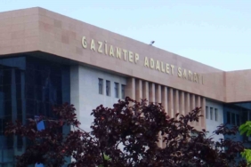 Samsun’da 3 katlı marangoz atölyesi alevlere teslim oldu 1 thumbnail