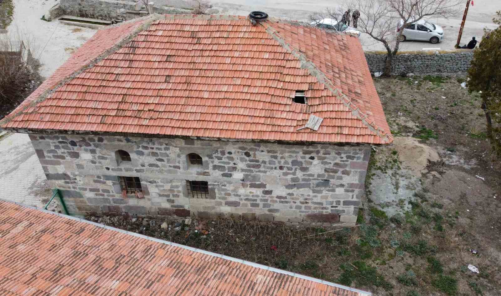 bahcecik koyu camii restore edilmeyi bekliyor 1 8ndsZnuS