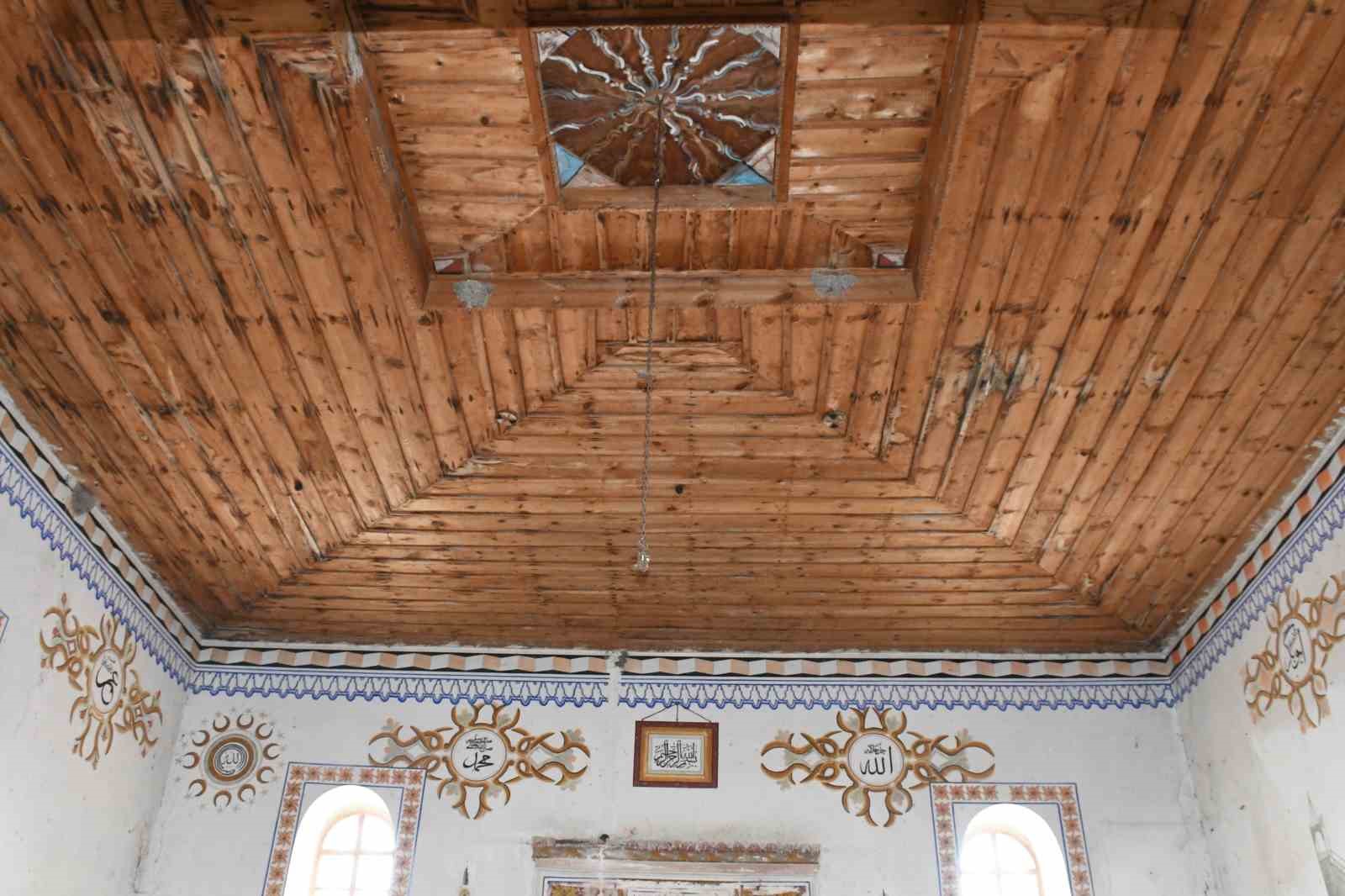 bahcecik koyu camii restore edilmeyi bekliyor 6 MdAJQl9A