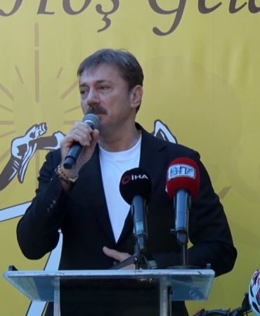 bahcelievler-belediye-baskani-bahadir-her-ay-100-tane-bisiklet-dagitiyoruz-L9JlgRVj.jpg
