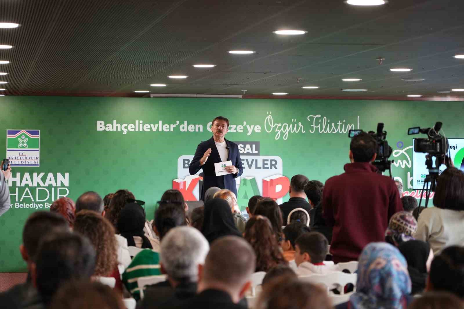bahcelievler belediye baskani hakan bahadir soylesi ve imza gunu yapti 3 LyFi13Iw