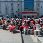 bahcelievlerde-a-milli-kadin-voleybol-takiminin-zaferi-dev-ekranda-izlendi-SUT1aini.jpg