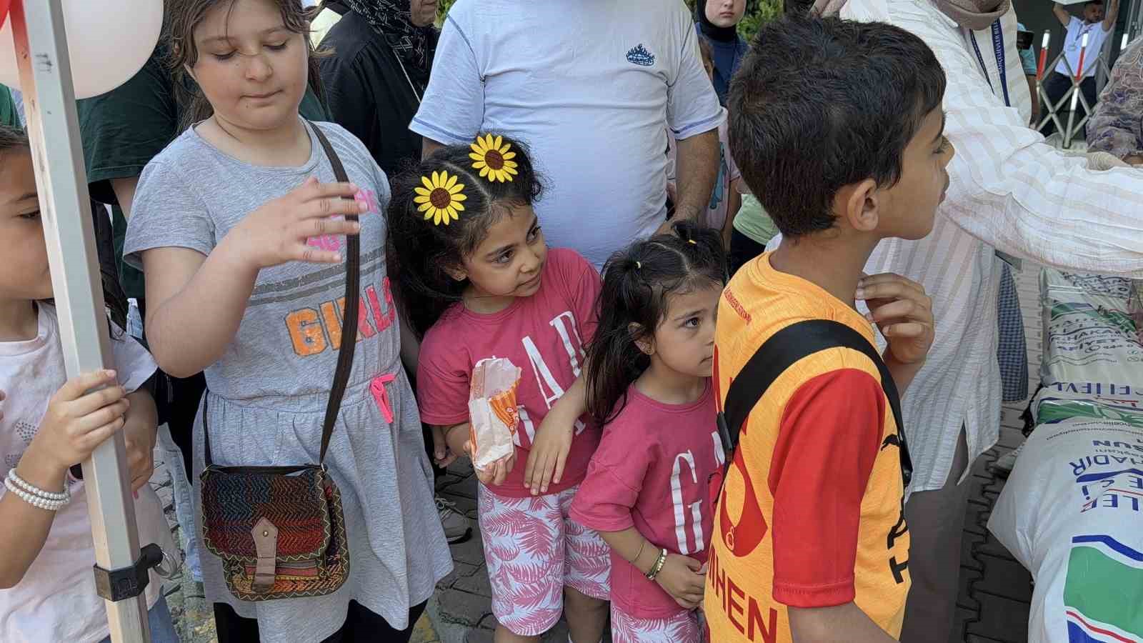 bahcelievlerde geleneksel bayramlasma programinda eski bayramlar yasatildi 1 nwFpSEwk