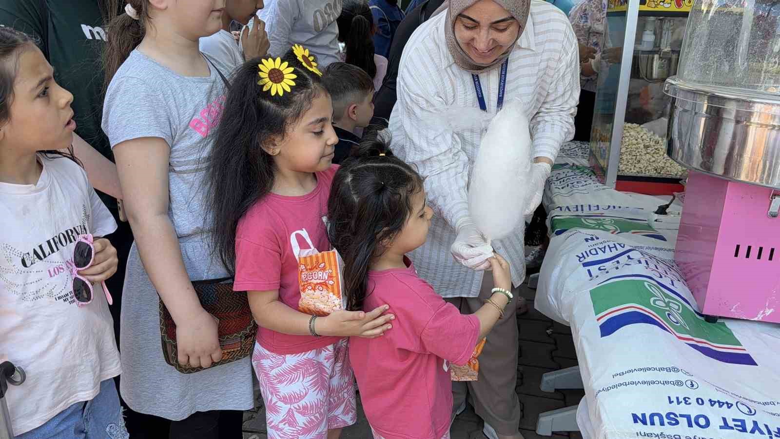 bahcelievlerde geleneksel bayramlasma programinda eski bayramlar yasatildi 3 8lm95XqP