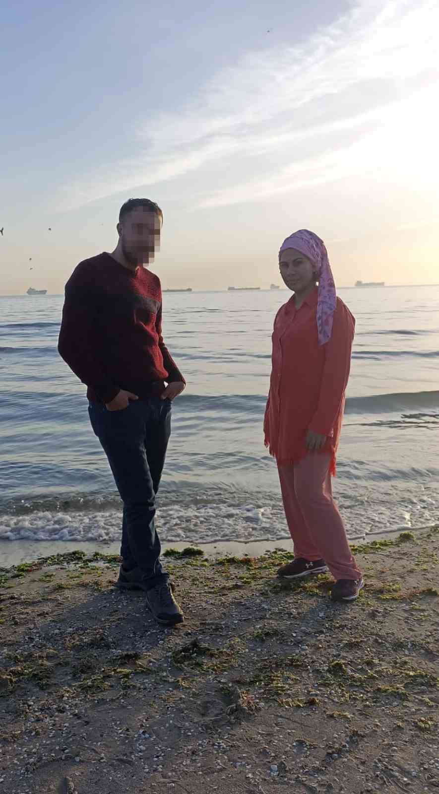 bahcelievlerde otel odasinda oldurulen genc kadinin cenazesi adli tip kurumuna kaldirildi 0 eE1BqE24