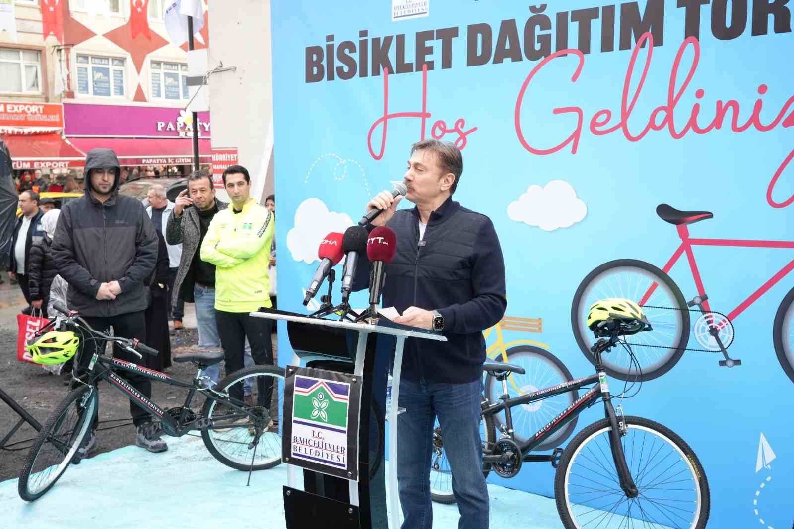 Bahçelievler’de pedallar sağlık ve çevre için döndü: 38’inci bisiklet çekilişi yapıldı 7 bahcelievlerde pedallar saglik ve cevre icin dondu 38inci bisiklet cekilisi yapildi 3 m8IrFVgK