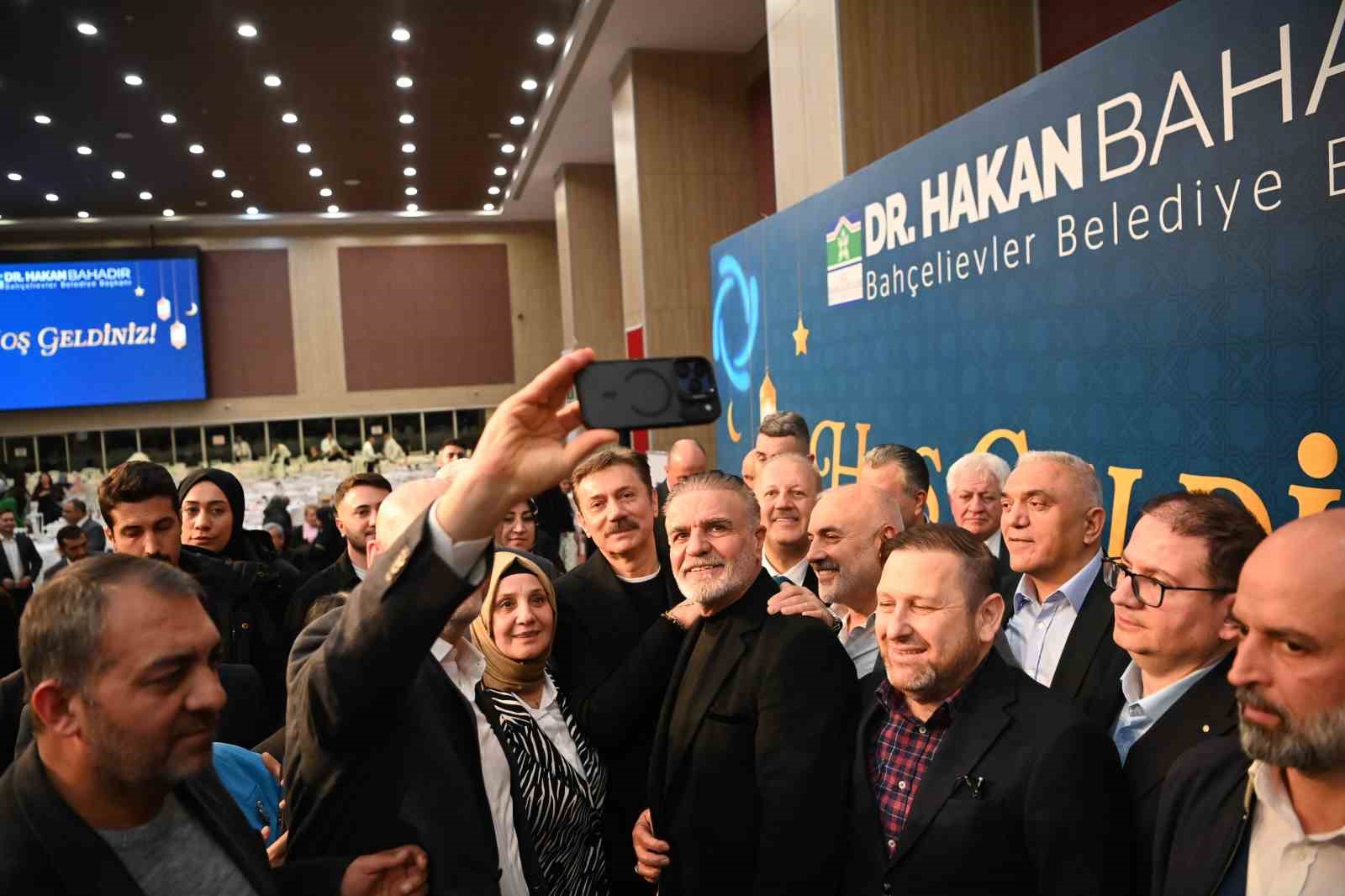 bahcelievlerde stklar iftar sofrasinda bulustu 5 J9lUGODK