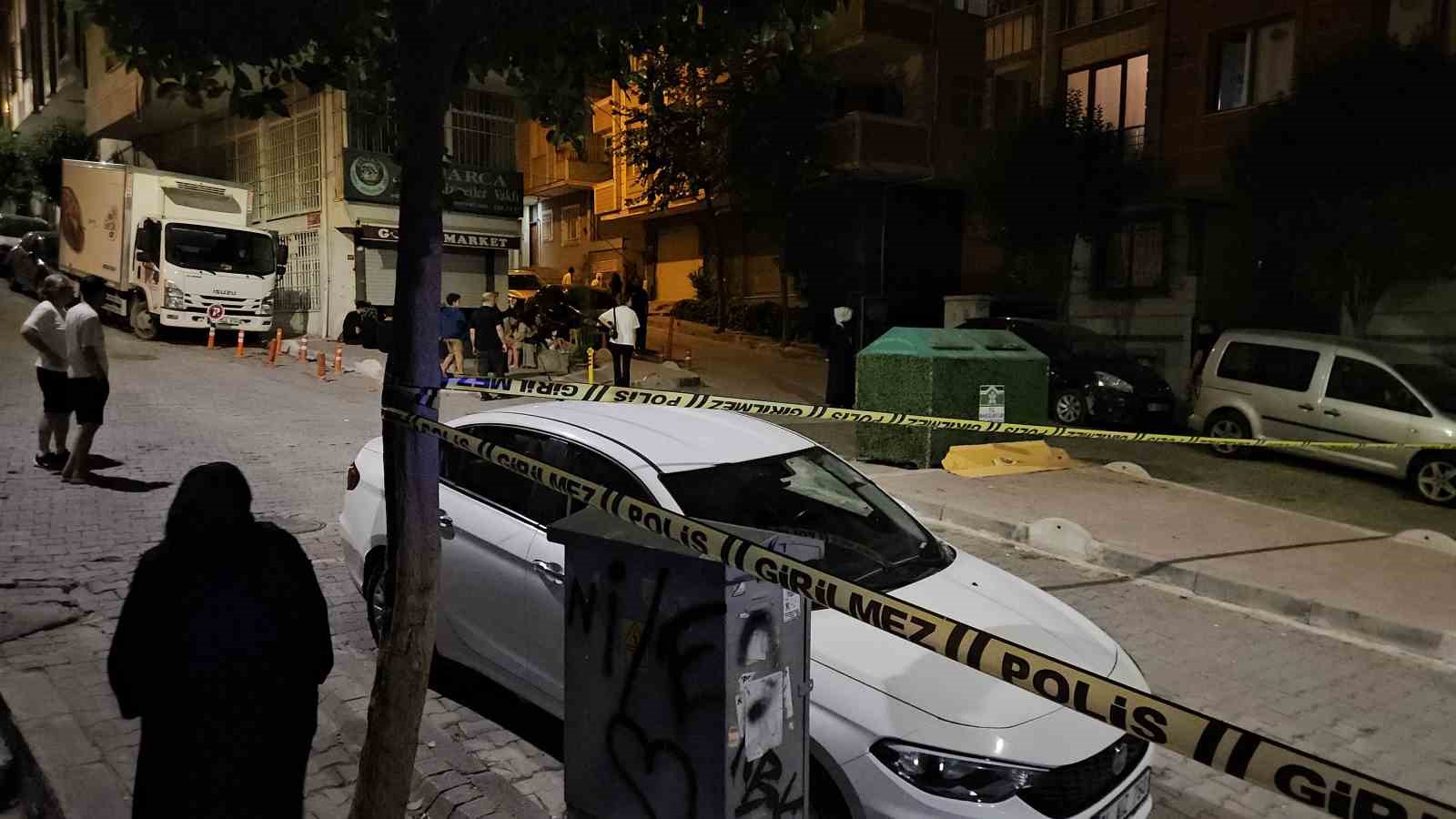 Bahçelievler’de yanında temel kazılan 7 katlı binadan çatlama sesi gelince tahliye edildi 7 bahcelievlerde yaninda temel kazilan 7 katli binadan catlama sesi gelince tahliye edildi 3