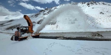 bahcesaray-yolunda-calismalar-devam-ediyor-tPkJSCWP.jpg