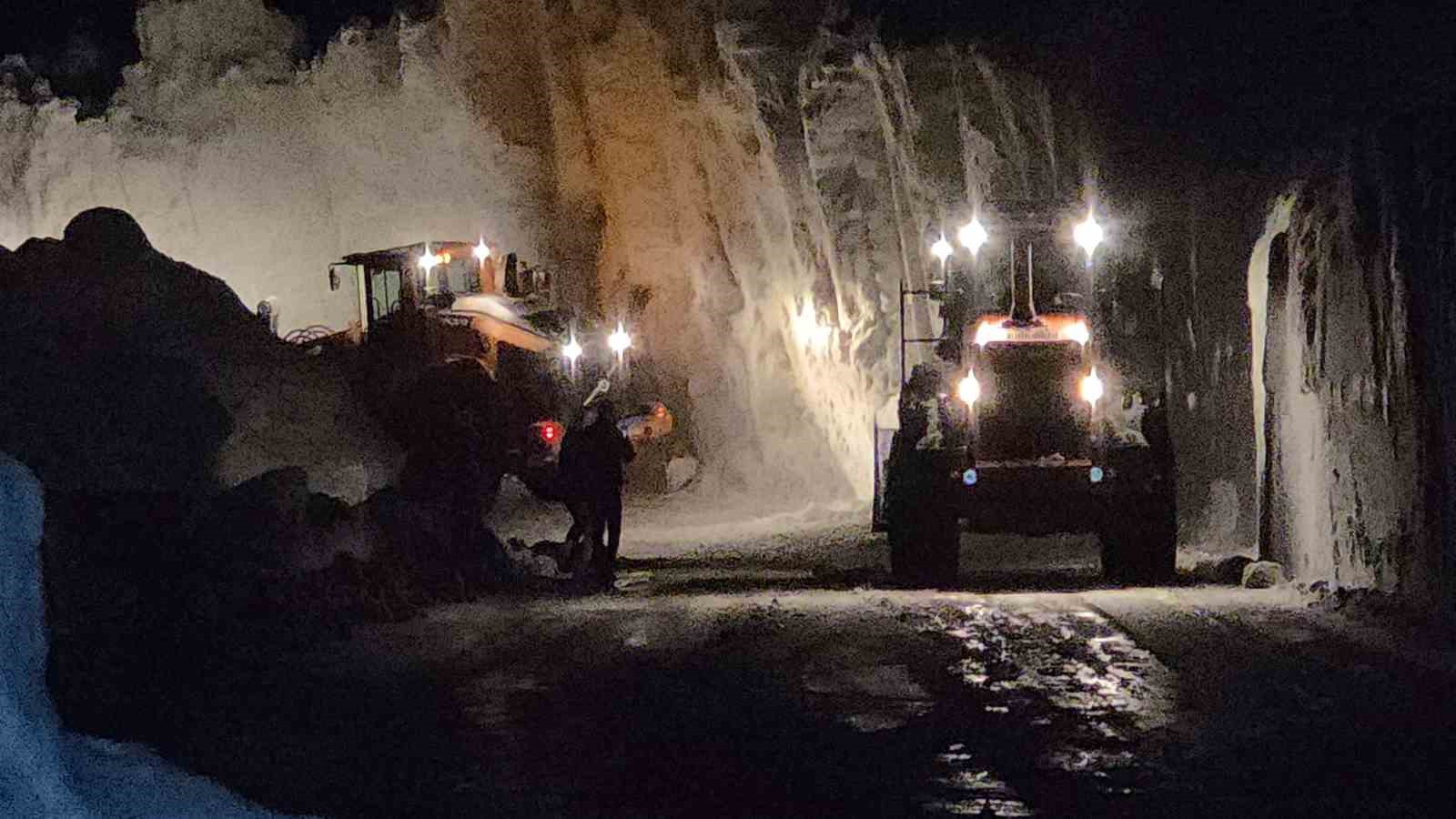 bahcesaray yolunda gece mesaisi 1