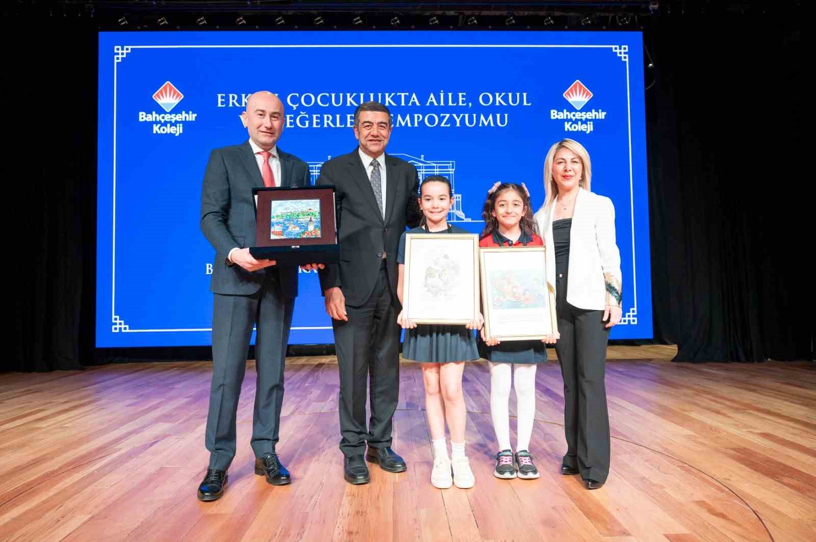bahcesehir koleji erken cocuklukta aile okul ve degerler sempozyumu duzenledi 6 5w43Kdp9
