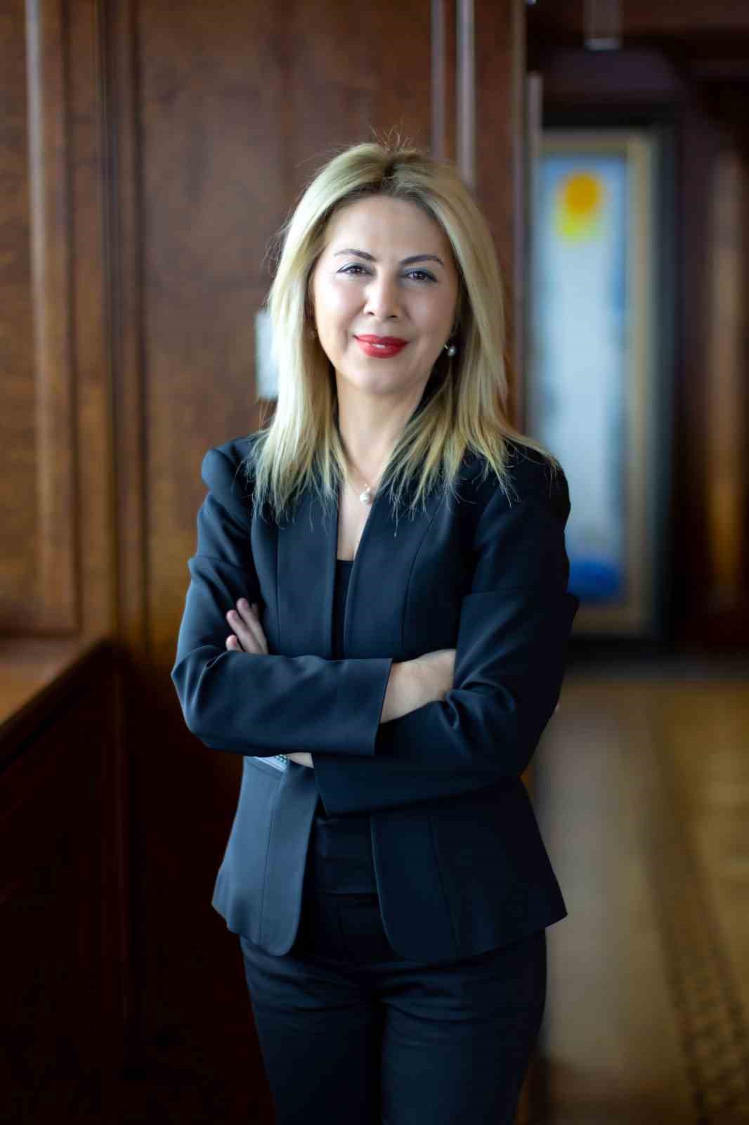 bahcesehir kolejine the one awardstan yilin itibarlisi odulu 1 B2vsU8dY