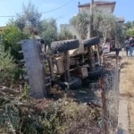 bahceye-devrilen-is-makinesinin-surucusu-hayatini-kaybetti-hegaPDcH.jpg