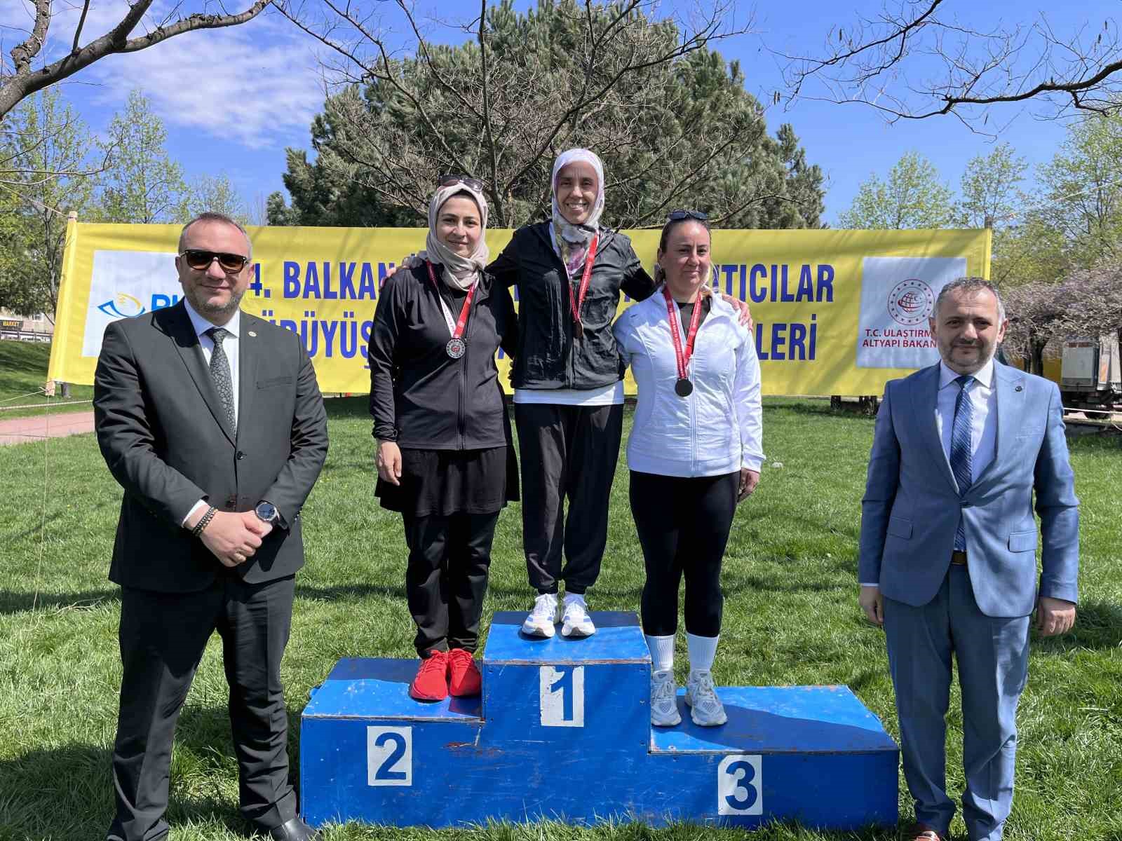 bak postaci geliyorbursada postacilarin nefes kesen yarisi 2 pPay27be