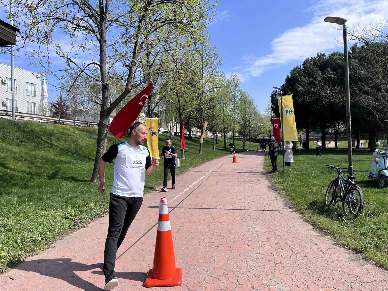 bak postaci geliyorbursada postacilarin nefes kesen yarisi 5 7Sii3vSR