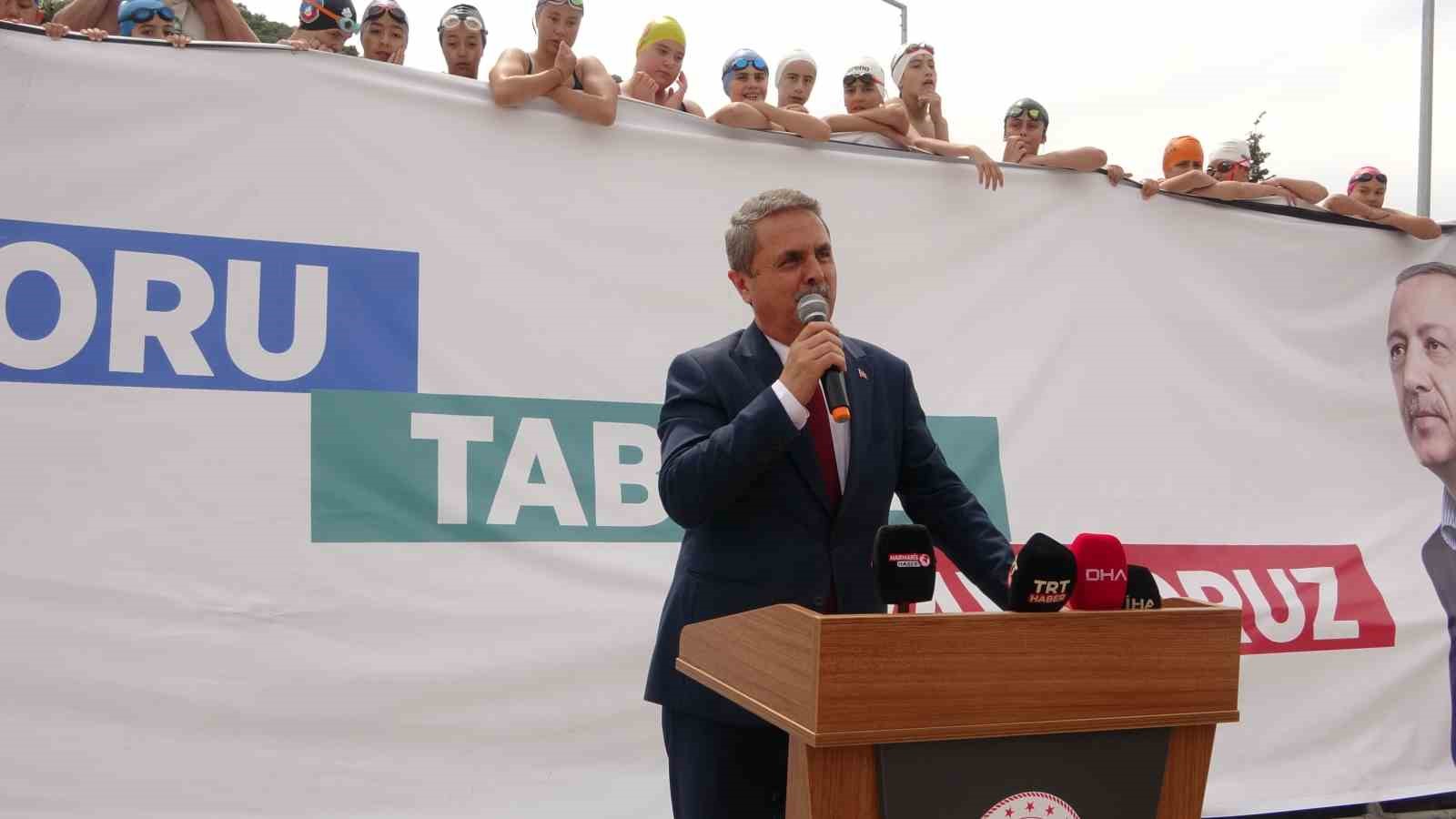 bakan askindan marmarisli genc yuzuculere 19 mayis hediyesi 10 sCnV4DhK
