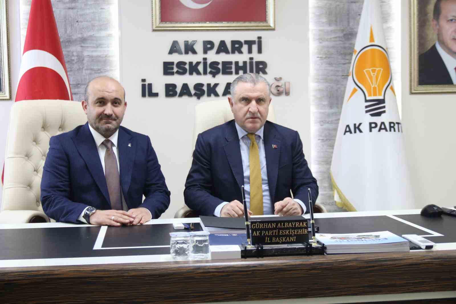 bakan bak ak parti eskisehir il baskanligini ziyaret etti 1 dUtac4Om