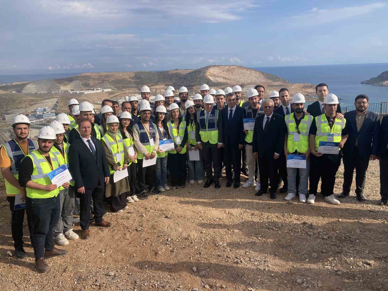bakan bak akkuyu ngsde konustu buyuyen gelisen guclu bir turkiye var 0 ihnPRX5g