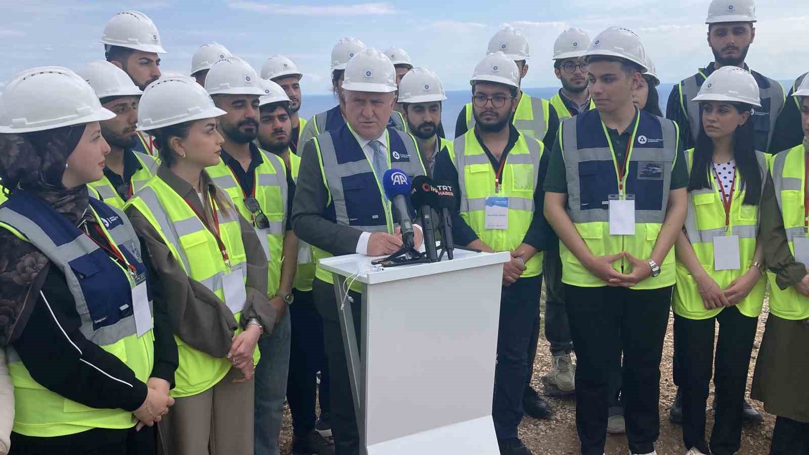 bakan bak akkuyu ngsde konustu buyuyen gelisen guclu bir turkiye var 5 Yii3Dj6T