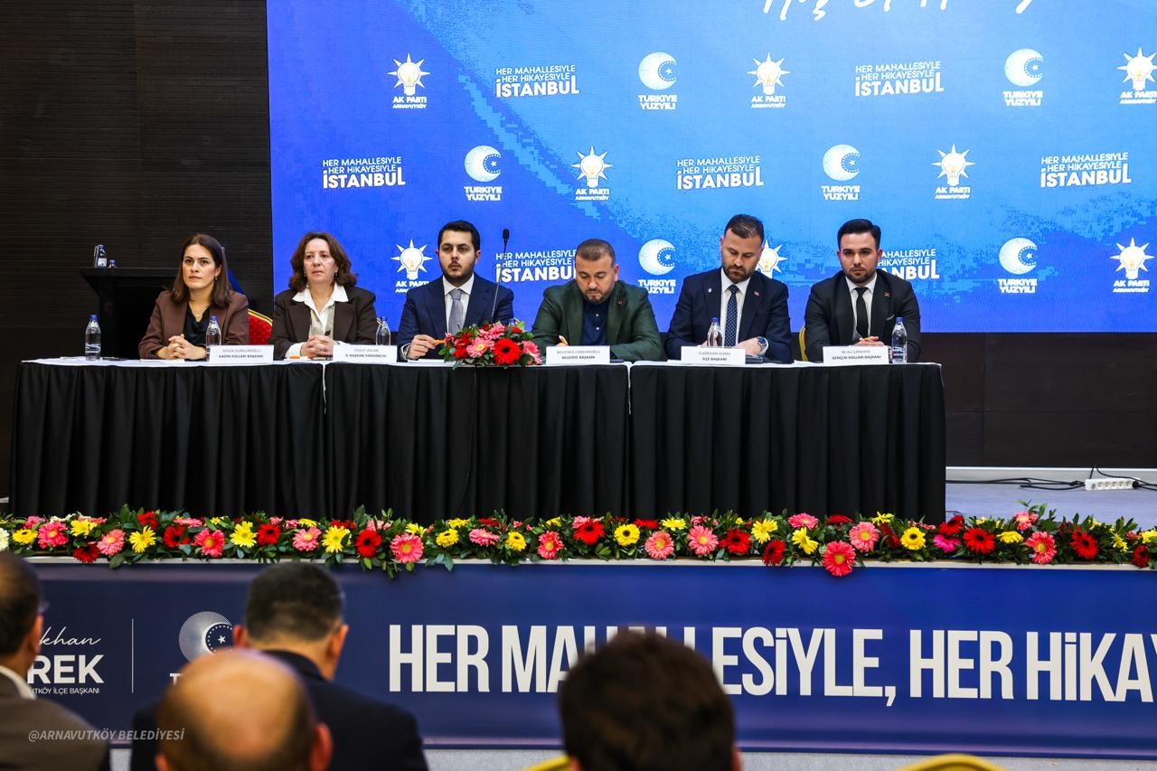 bakan bak arnavutkoyde spor altyapisinin guclendirilmesine yonelik calismalar devam edecek 2 wKULve5g