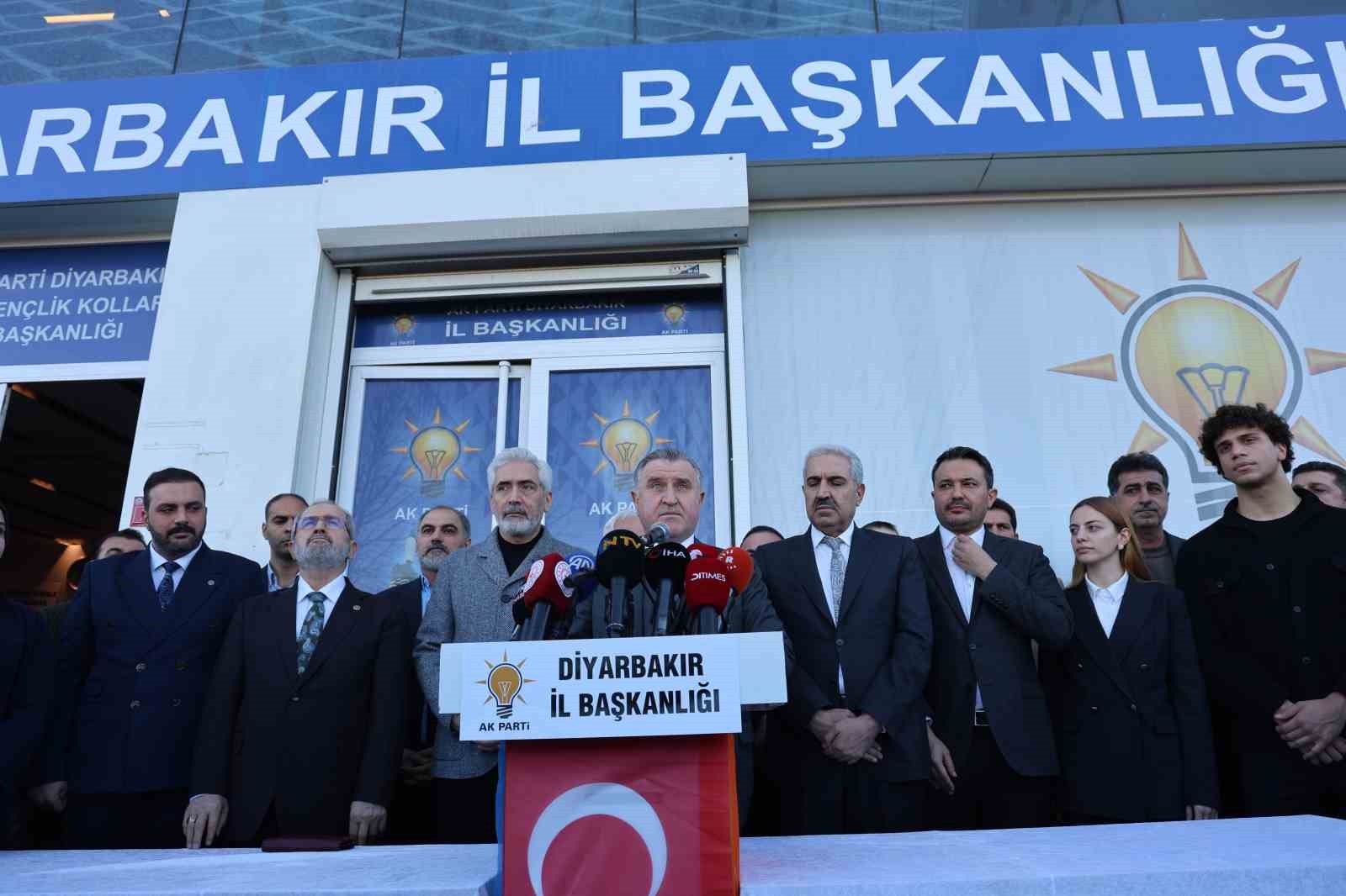 bakan bak birileri gibi deprem turisti degiliz sozumuzu yerine getirdik 1