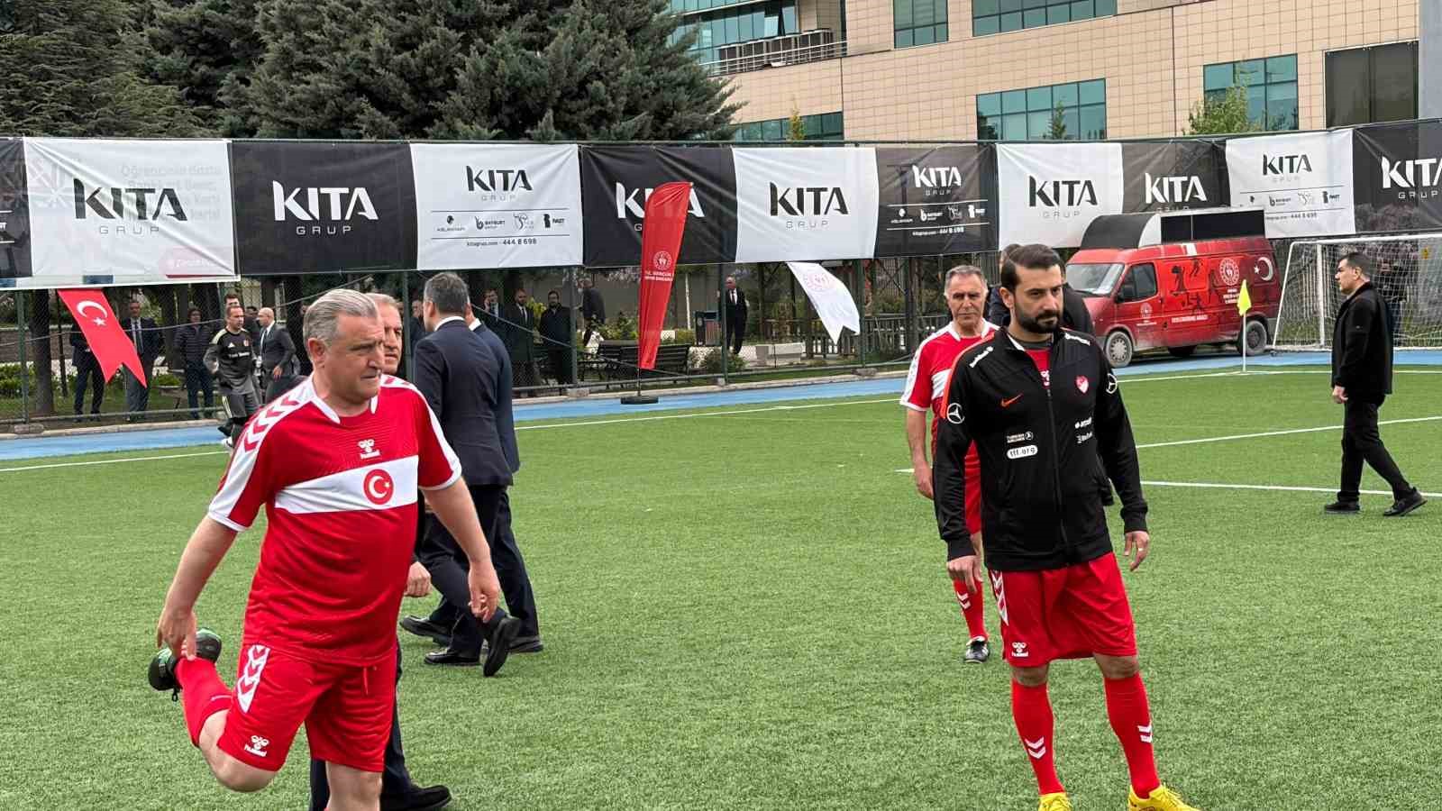 bakan bak bizim cocuklara amerikada basarilar diliyoruz 2 OQG6dH1K
