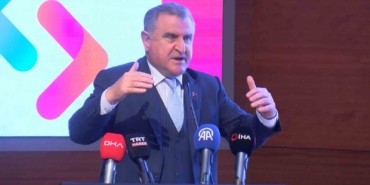 bakan-bak-cumhurbaskanimiz-dijitallesme-konusunda-onumuzu-aciyor-U5S8XLd2.jpg