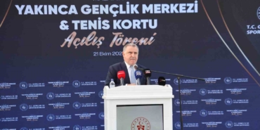 bakan-bak-gencler-icin-yatirimlarimiza-devam-edecegiz-QlpXASG8.jpg