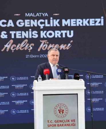 bakan-bak-gencler-icin-yatirimlarimiza-devam-edecegiz-QlpXASG8.jpg